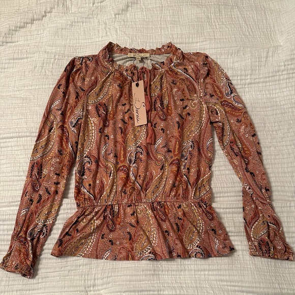 Les Serein Locarno Top - NWT - Size S/M (I believe it was mislabeled an XL) - Picture 3 of 9